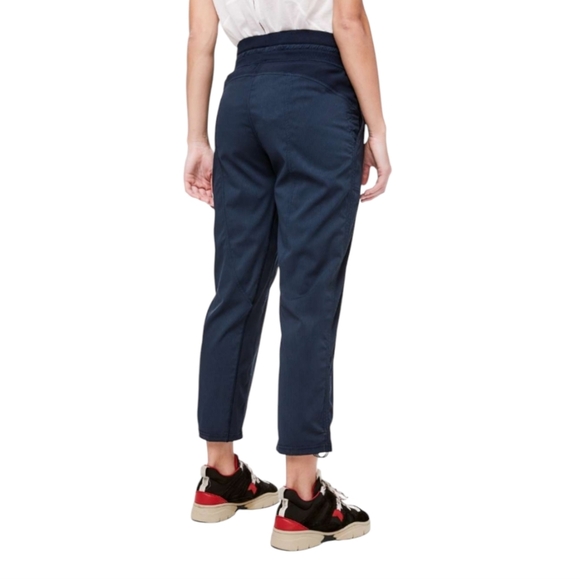 Lululemon Dance Studio Crop 25" Navy Women's 4 - Picture 1 of 9
